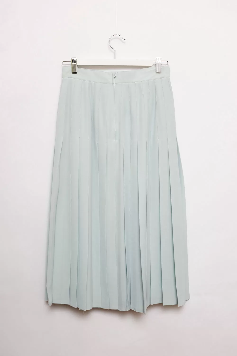 0015_PLEATED PALE BLUE MIDI SKIRT