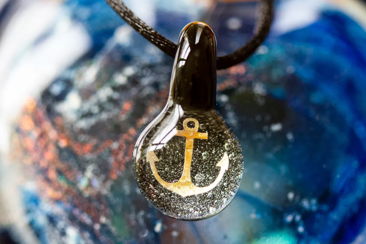 Anchor Hologram Pendant with Infused Cremation Ash