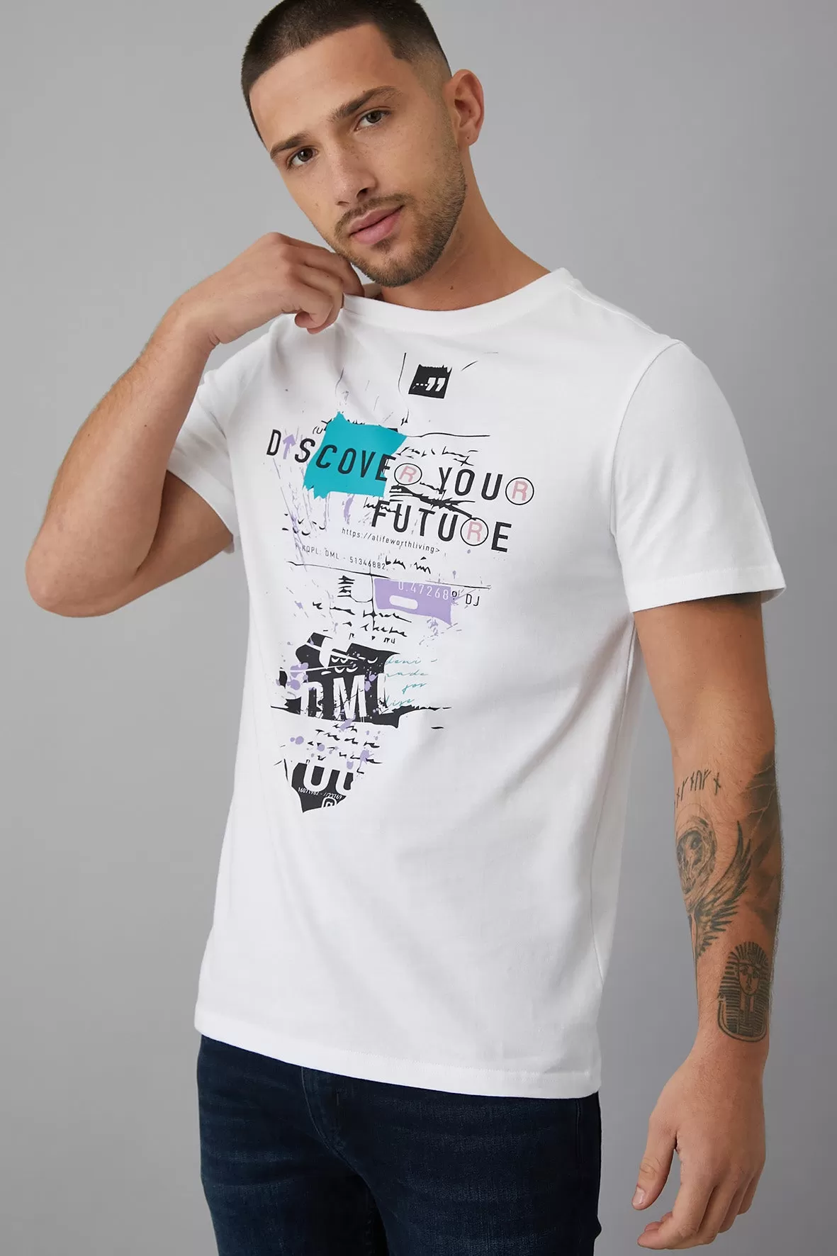 Discovery Printed crew neck t-shirt in optic White