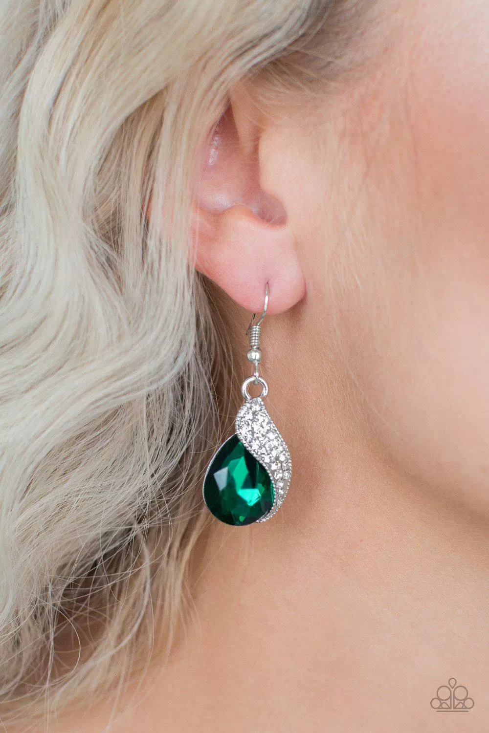 Easy Elegance Emerald Green Earrings - Paparazzi Accessories