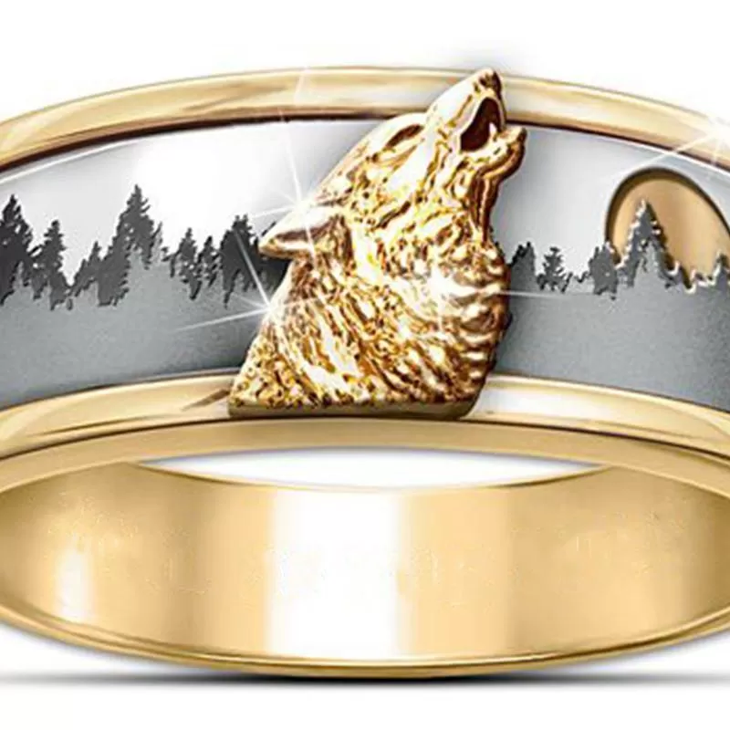 Howling Wolf Ring