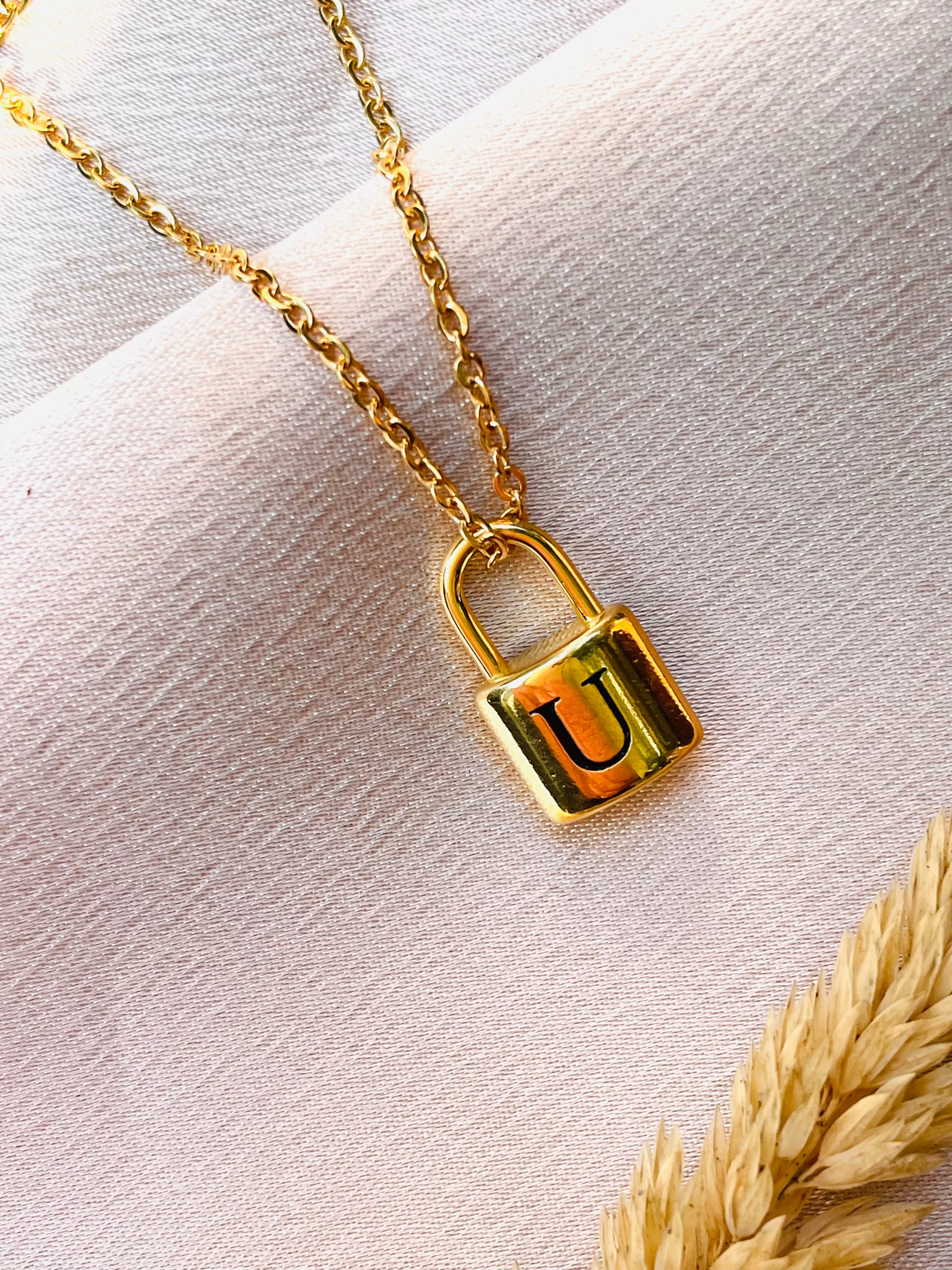 Initial letter necklace,gold chain,lock#-0769SSN-07