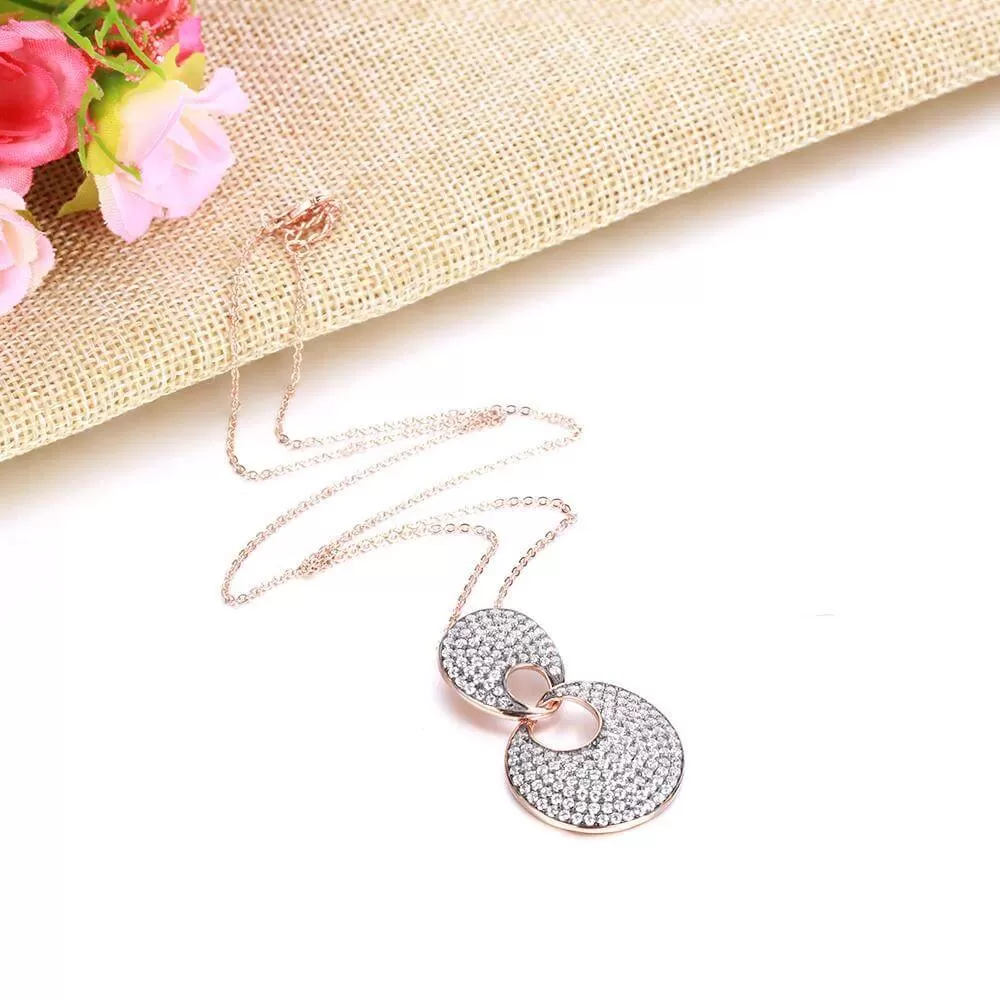 Interlocking Circle Pendant Necklace