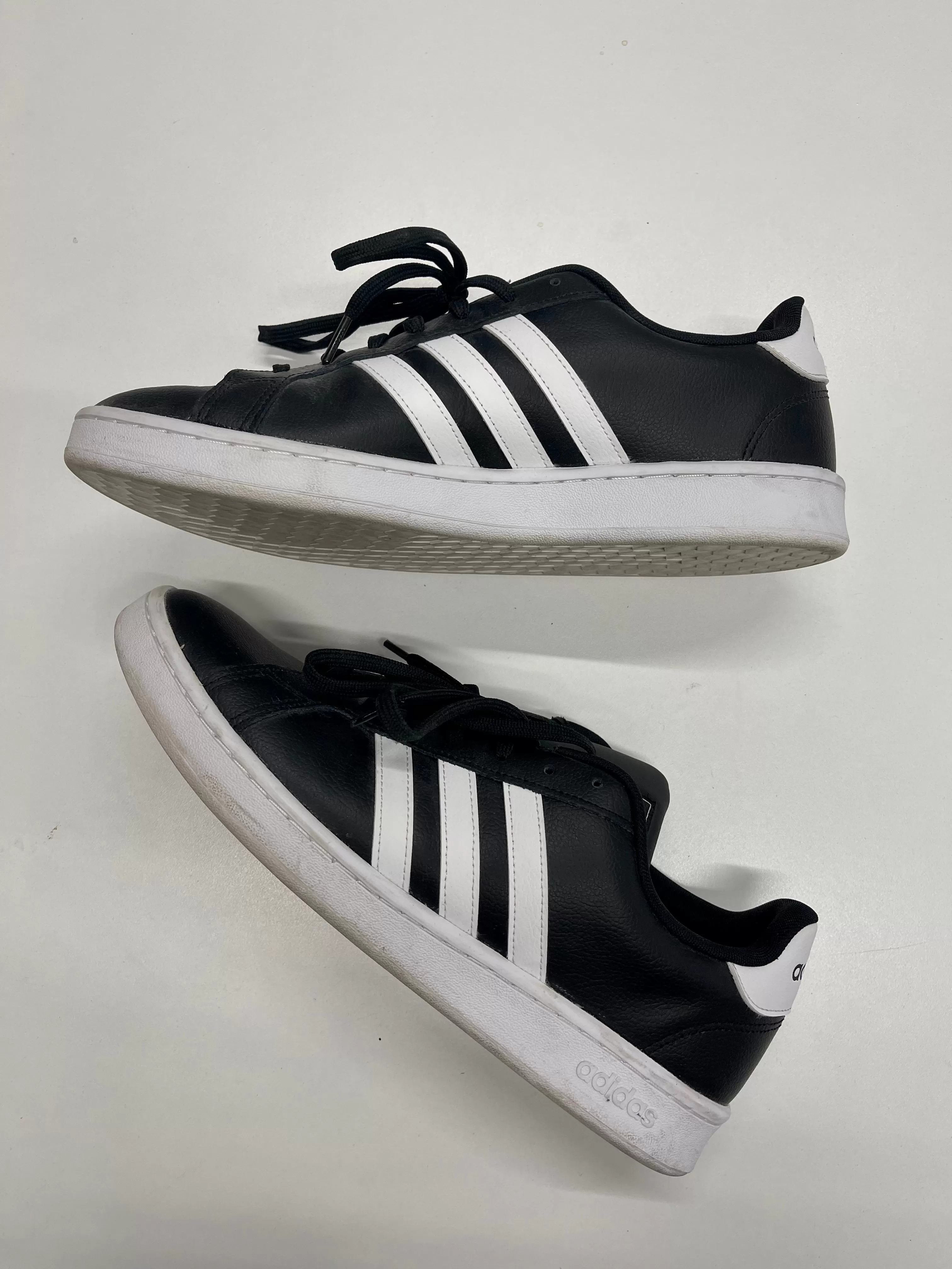 Men’s Adidas Sneaker, Size US 12