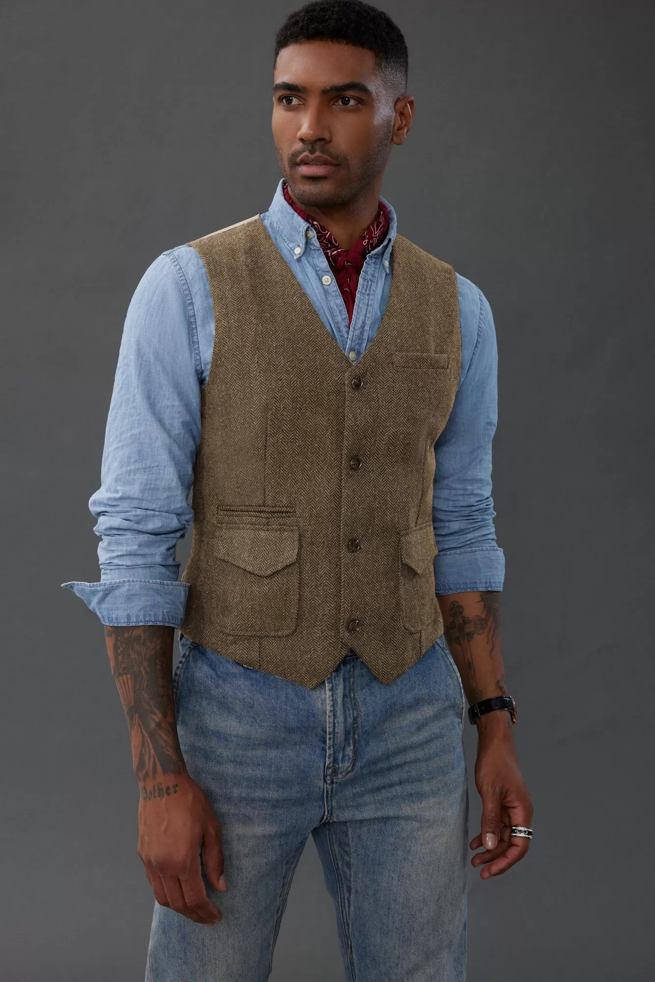 Men's British Herringbone Tweed Vest Casual Wool Blend Waistcoat with Pockets