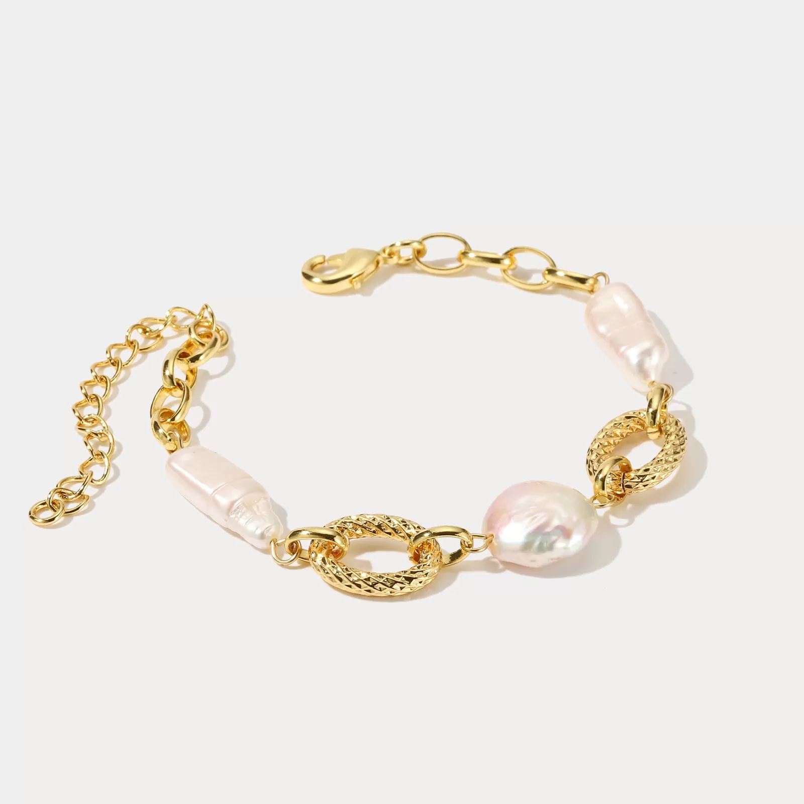 Pearl Hollow Bracelet