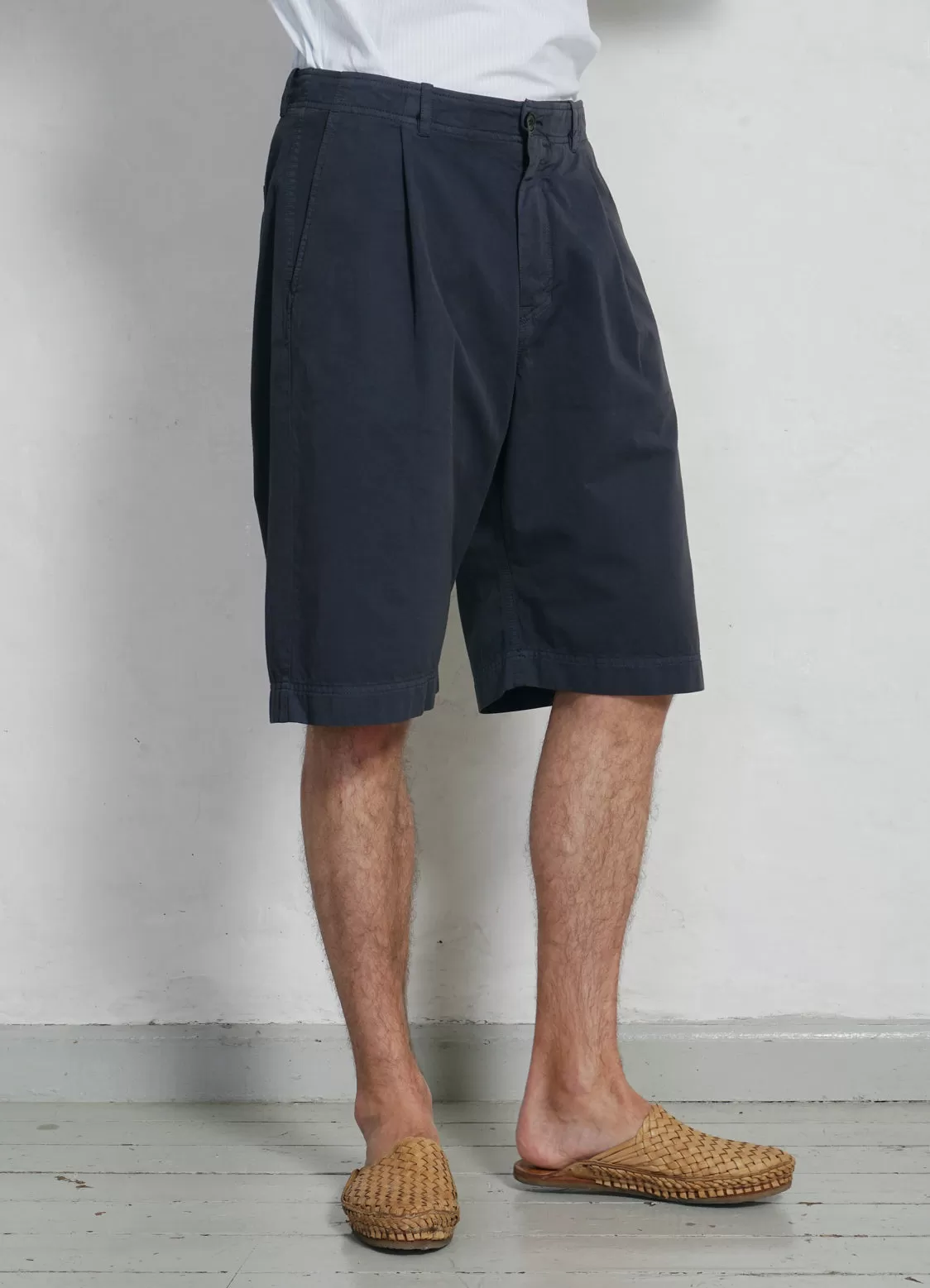 ROBIN | Wide Pleated Shorts | Blue Grey