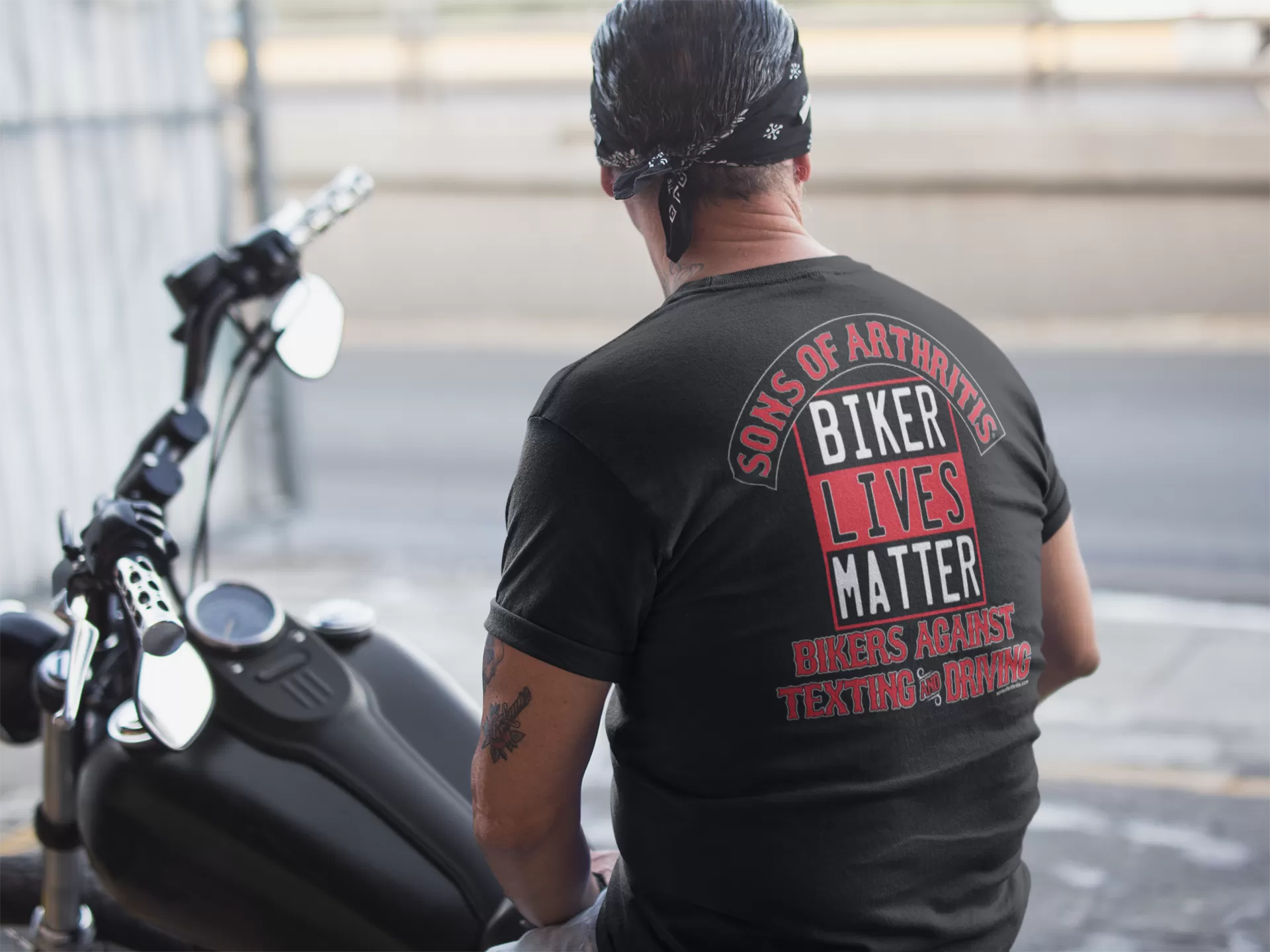 Sons of Arthritis Biker Lives Matter 100% Cotton Biker Pocket T-shirt