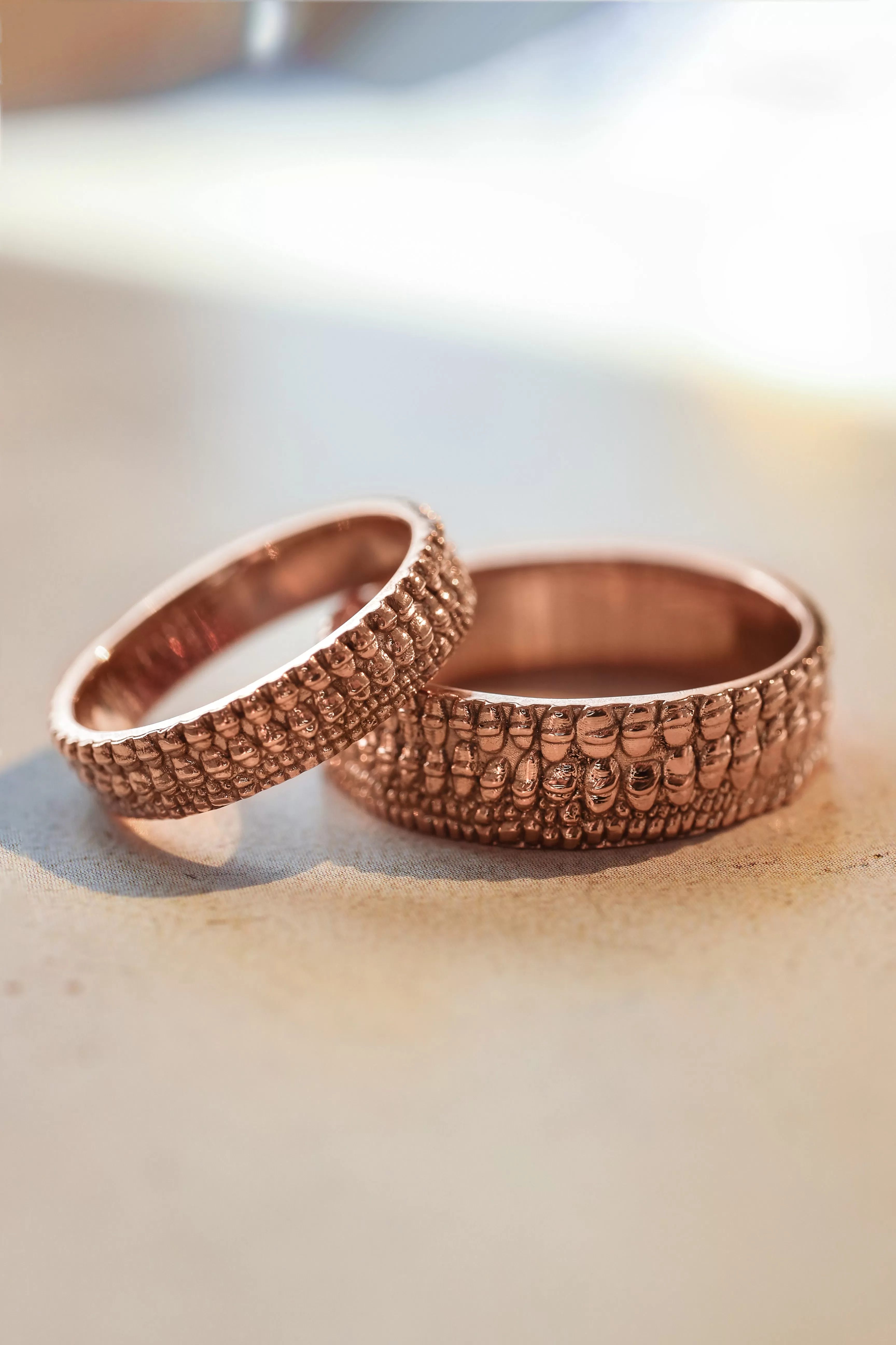 Textured crocodile's skin ring, 6 mm wedding band