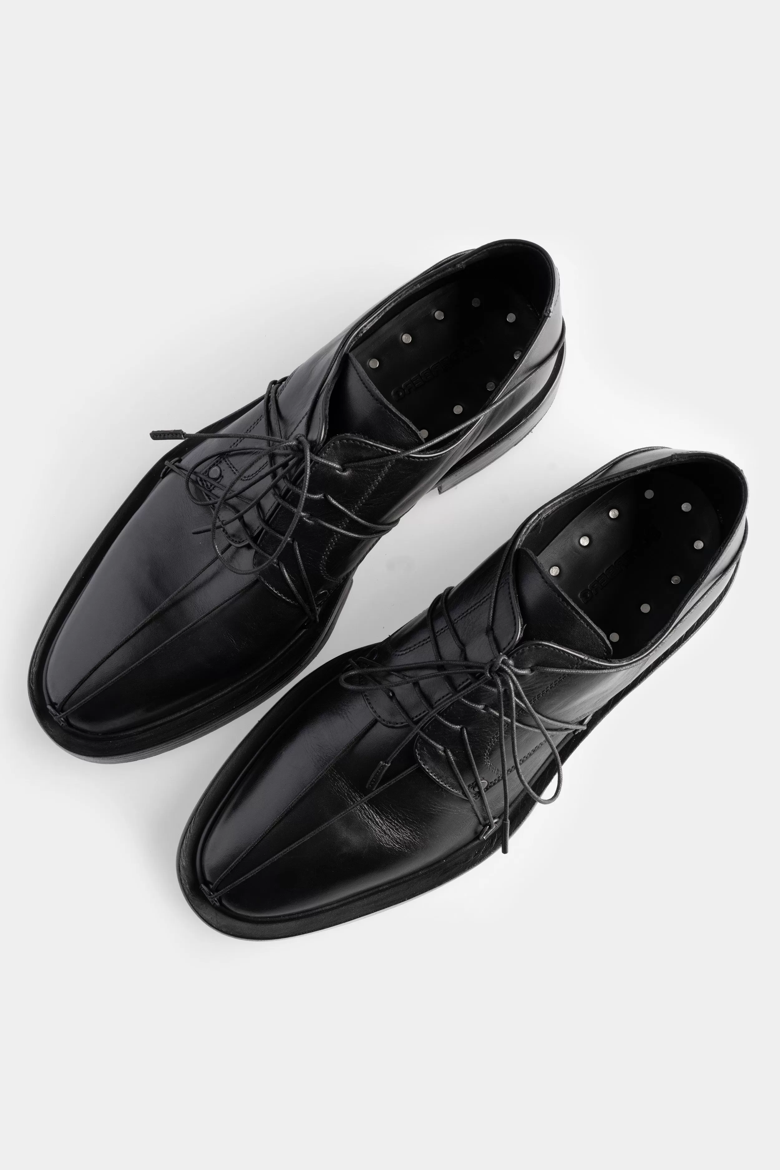 Traction oxford derbies